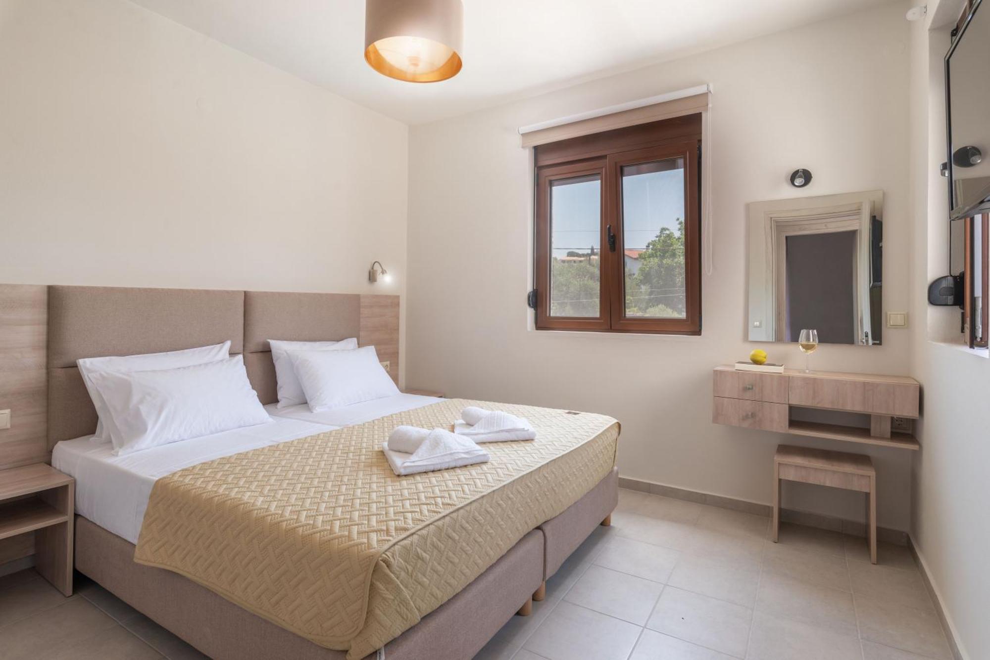 Tesoro Luxury Apartments Сивота Экстерьер фото